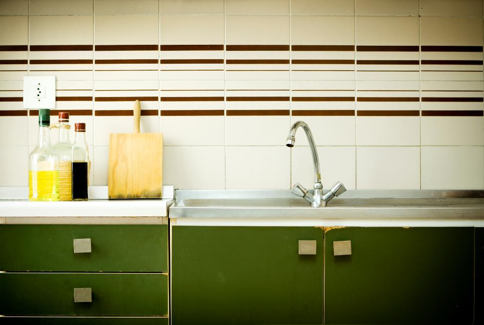sink space in kitchen